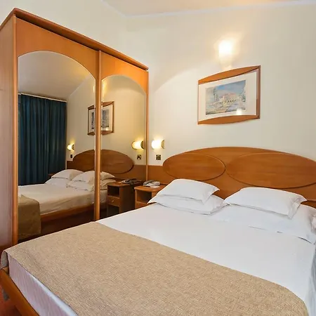 Galijot Plava Laguna Hotel