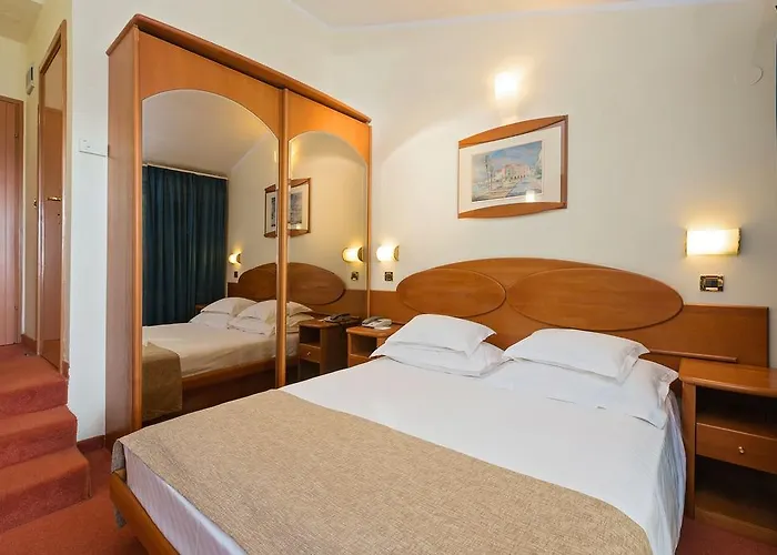 Galijot Plava Laguna 호텔