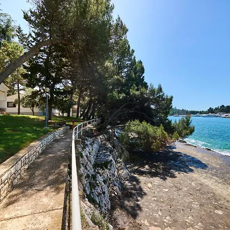 Galijot Plava Laguna 4* بوريتش