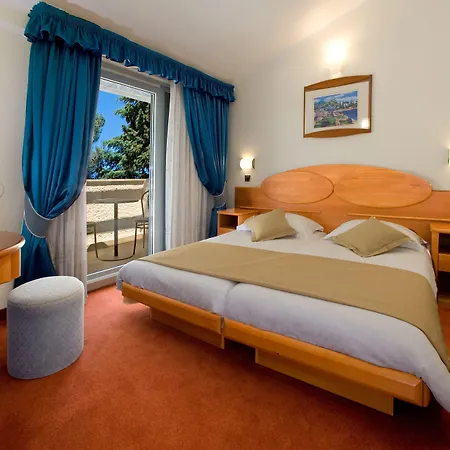Galijot Plava Laguna فندق 4*