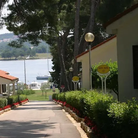 Galijot Plava Laguna Отель Пореч