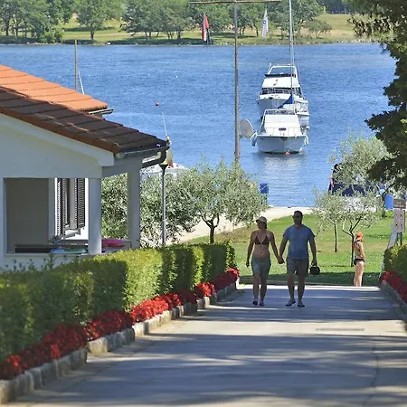 Отель Galijot Plava Laguna Пореч
