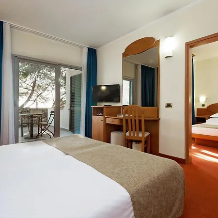 Galijot Plava Laguna מלון 4*